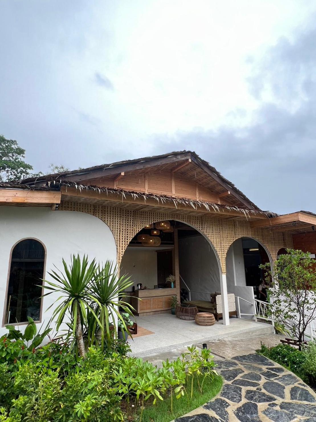Le La Lake Resort And Spa Kaeng Kachan Quarto foto